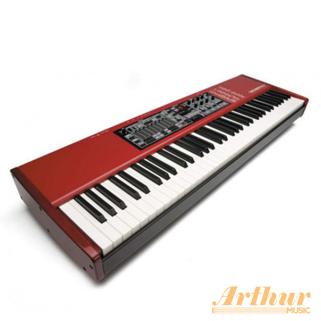Nord Electro 4HP (exhibición)