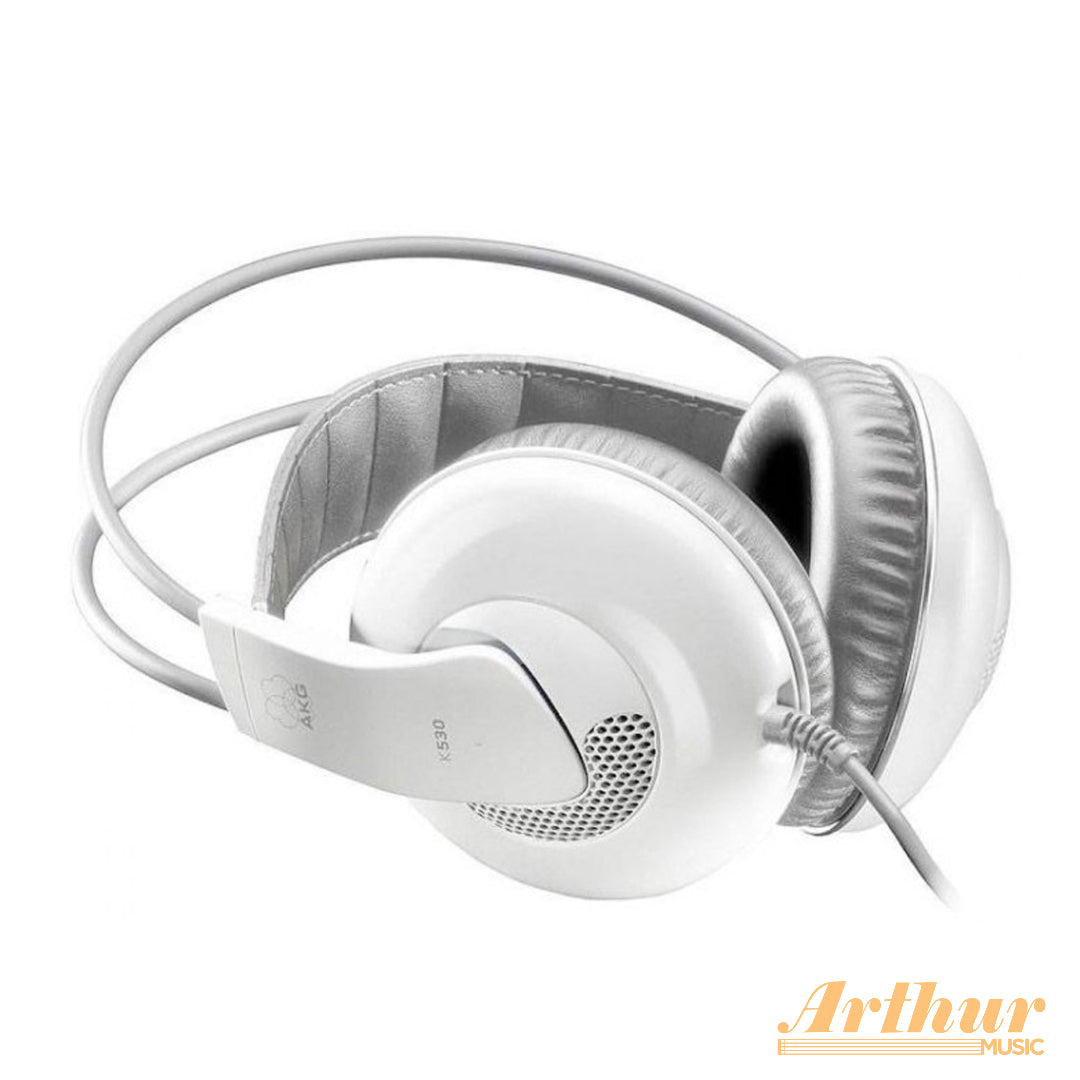AKG K530