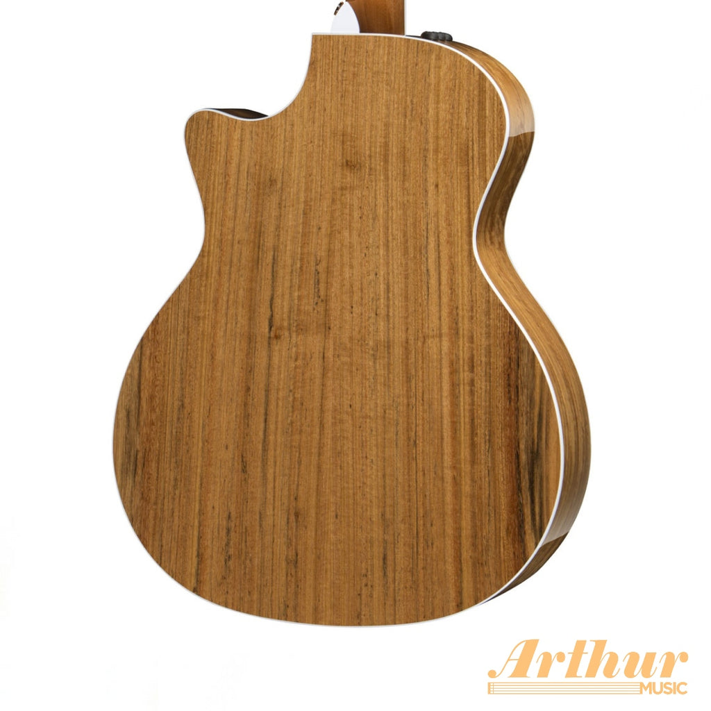 Taylor 414CE