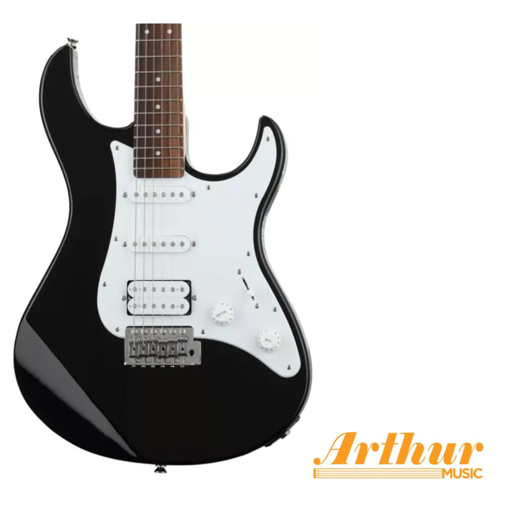 Yamaha Pacifica 012